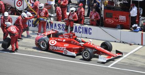 Indycar, Detroit, Wyścig: Dixon wygrywa na rozpadającym się asfalcie
