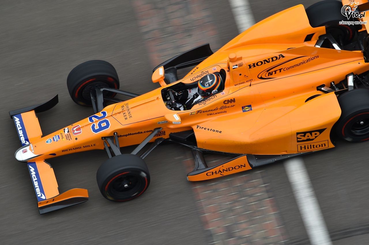 Alonso testowa przed debiutem w Indianapolis 500, z marszu zaliczy wymagany program