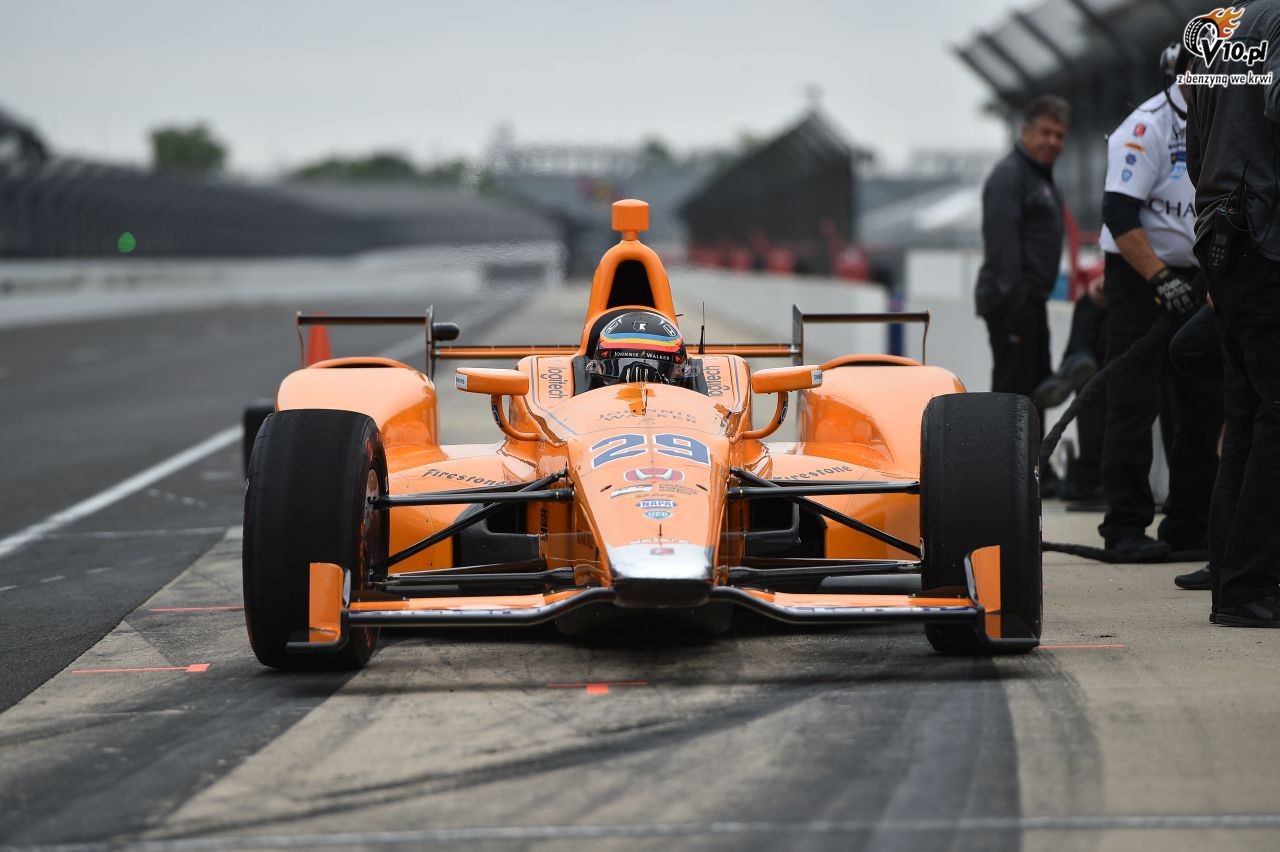 Alonso testował przed debiutem w Indianapolis 500, z marszu zaliczył wymagany program