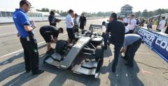 Nowy bolid Indy Lights ruszy na tor