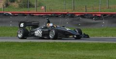 Nowy bolid Indy Lights ruszy na tor