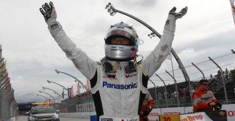 IndyCar: Sato wzniebowzity pierwszym podium