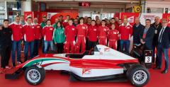 Ferrari sprawdziło pięciu młodych kierowców wyścigowych