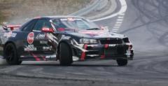 Bartosz Ostałowski - drifter prowadzący stopam