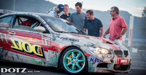Sebastien Loeb drifterem! Zobacz, jak odpala zapałkę Markowi Webberowi (video)