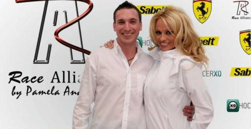 Pamela Anderson poprowadzi zesp wycigowy w FIA GT Series