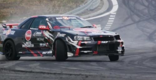 Bartosz Ostałowski - drifter prowadzący stopam