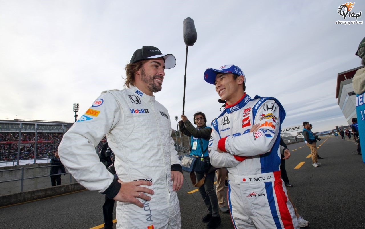 Fernando Alonso dosiadł motocykl MotoGP