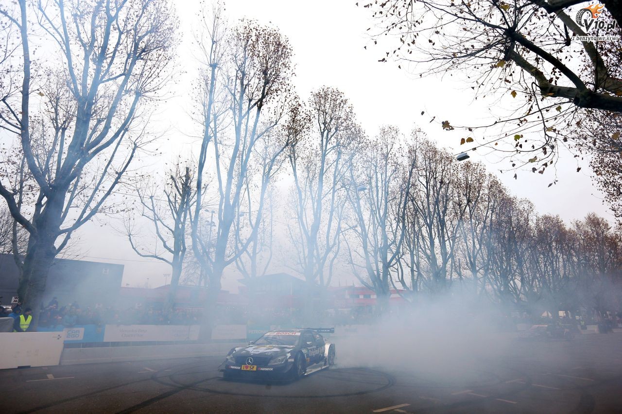 Mercedes - Stars & Cars 2014