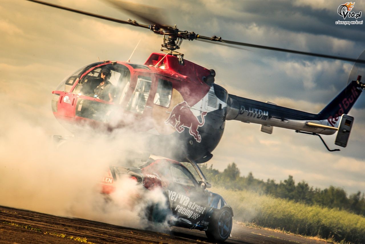 Kuba Przygoski, Felix Baumgartner i drifting z helikopterem na ogonie