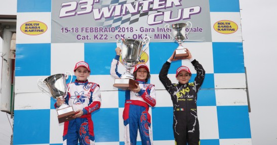 11-letni Karol Pasiewicz na podium kartingowego Winter Cup