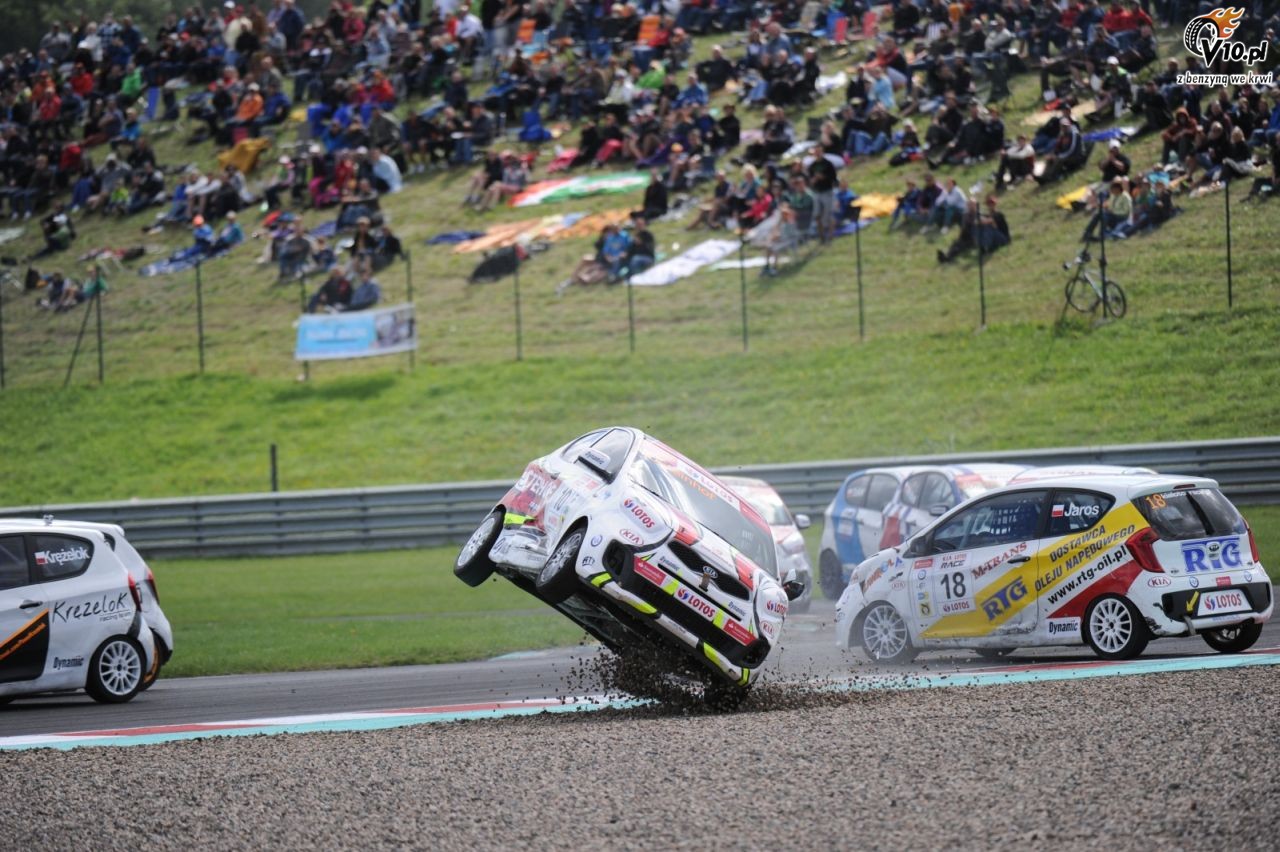 Kia Lotos Race rusza za tydzień. Pierwsze wyścigi na Slovakiaringu wspólnie z WTCC