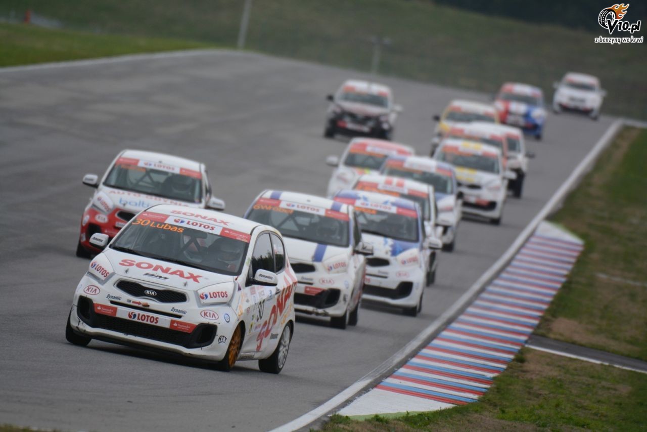Kia Lotos Race rusza za tydzień. Pierwsze wyścigi na Slovakiaringu wspólnie z WTCC