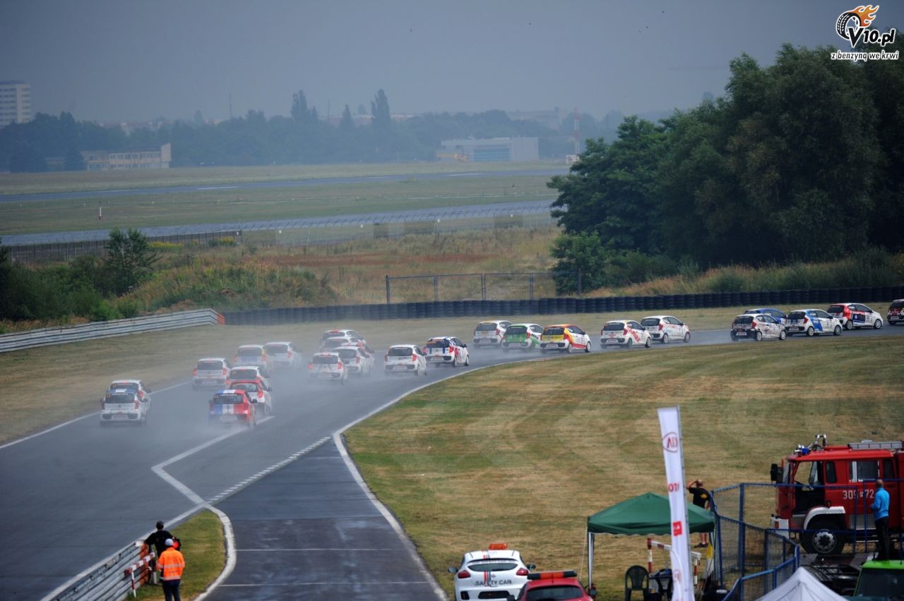 Kia Lotos Race - Tor Pozna 2013