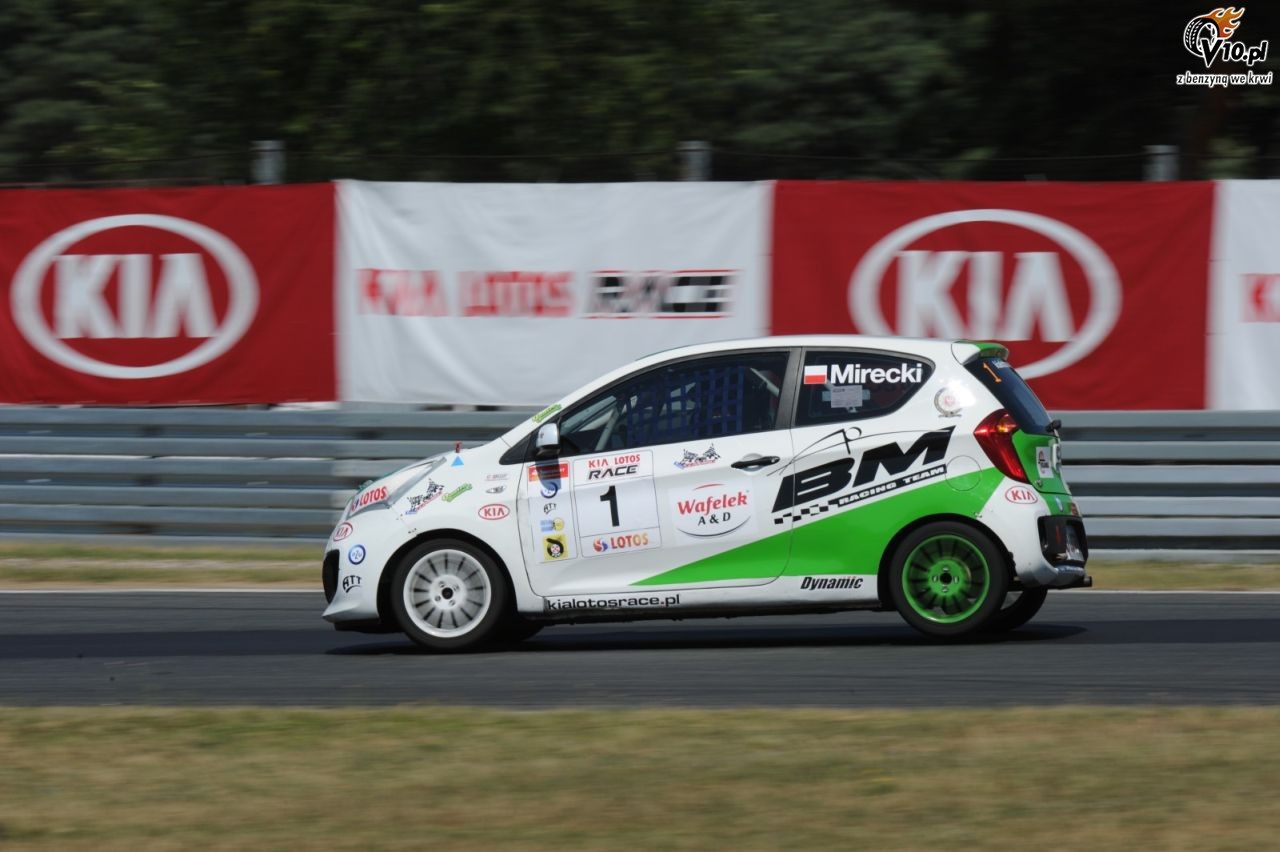 Kia Lotos Race: Tokar pokona Mireckiego w kwalifikacjach na Torze Pozna