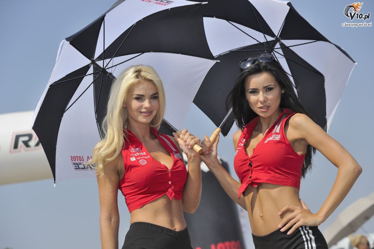 Grid Girls - sierpie 2015