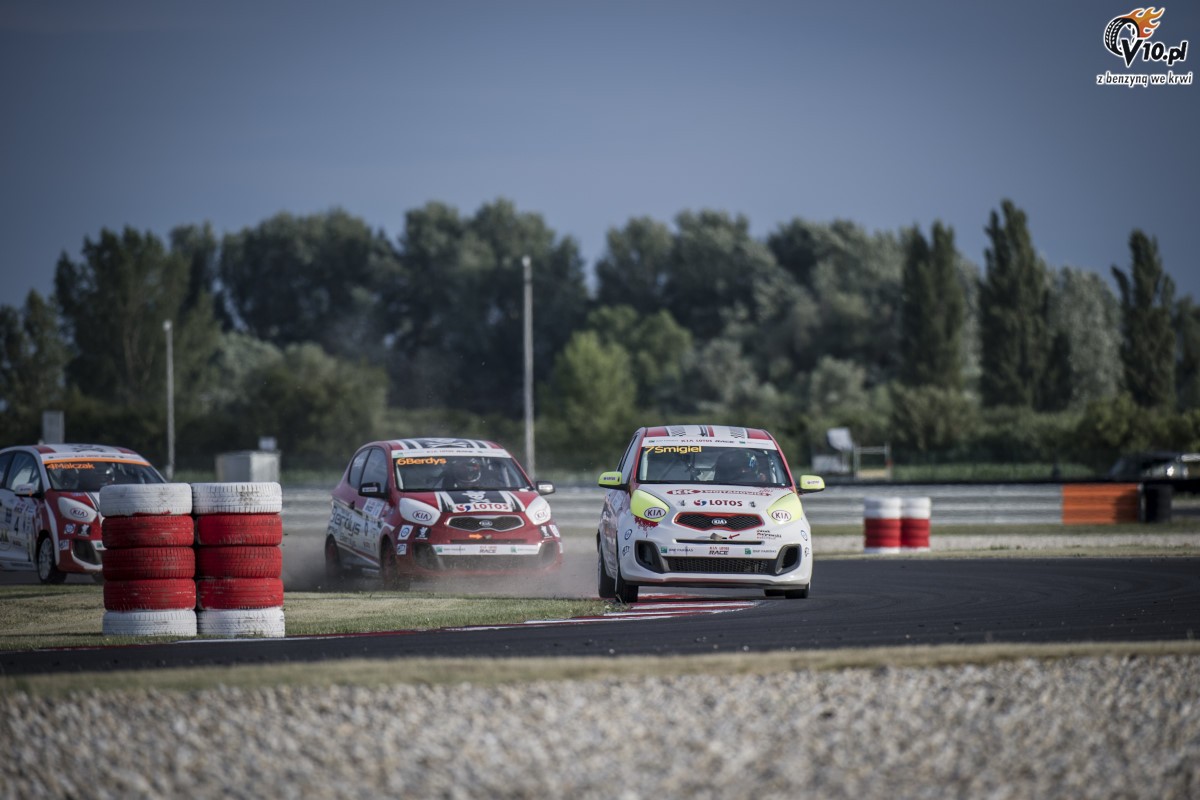 Kia Lotos Race - Slovakia Ring 2015