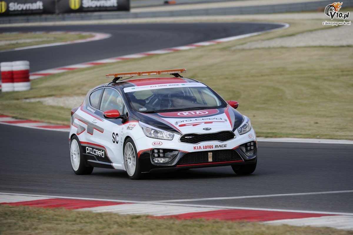 Kia Lotos Race - Slovakia Ring 2015