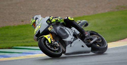 MotoGP: Valentino Rossi po dwóch latach znów dosiadł Yamahę