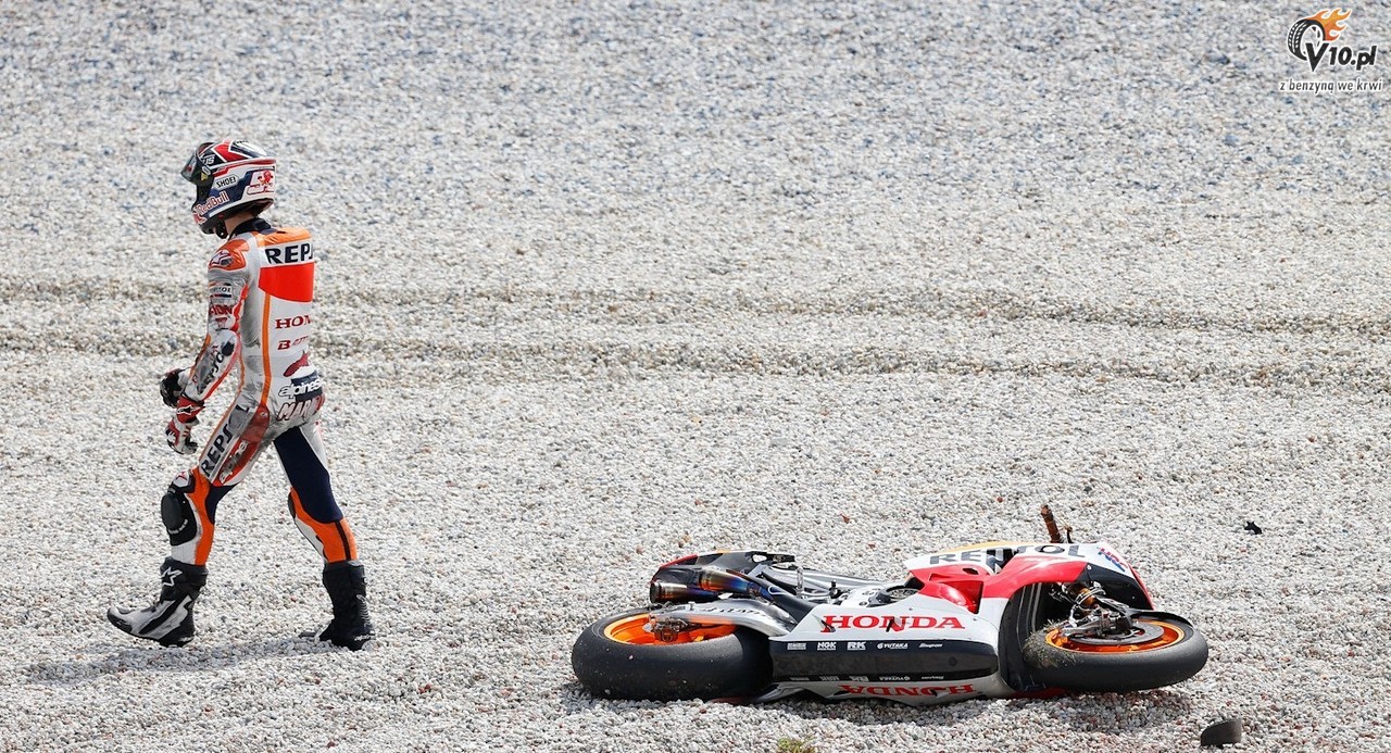 MotoGP: Upadek Marqueza podczas testw na Sepang
