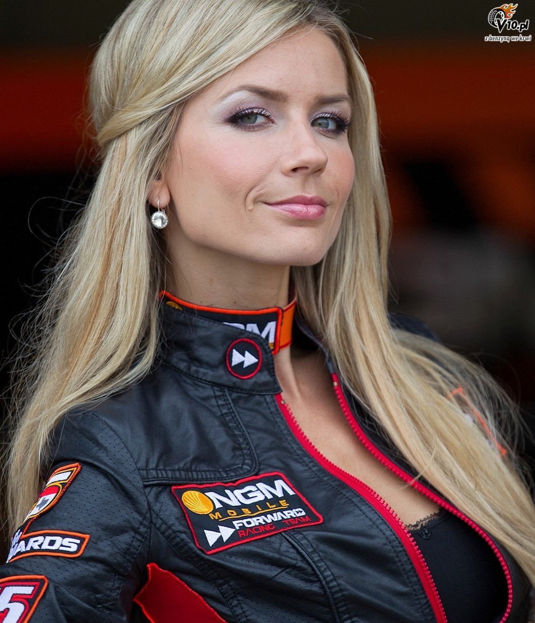 MotoGP 2012: Grid Girls z padoku toru Assen - foto i wideo