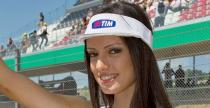 MotoGP 2012: Grid Girls z padoku toru Mugello - foto i wideo