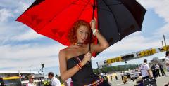 MotoGP 2012: Grid Girls z padoku toru Sachsenring - foto i wideo