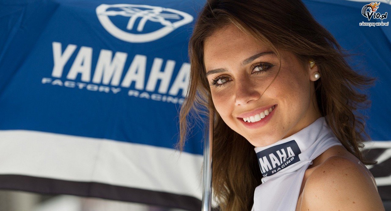 MotoGP 2012: Grid Girls z padoku malezyjskiego toru Sepang - foto i wideo