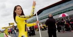 MotoGP 2012: Grid Girls z padoku toru Silverstone - foto i wideo