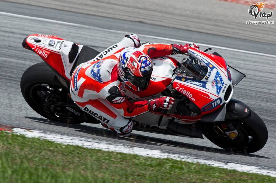 MotoGP: Stoner dosiad motocykl Ducati na prywatnych testach