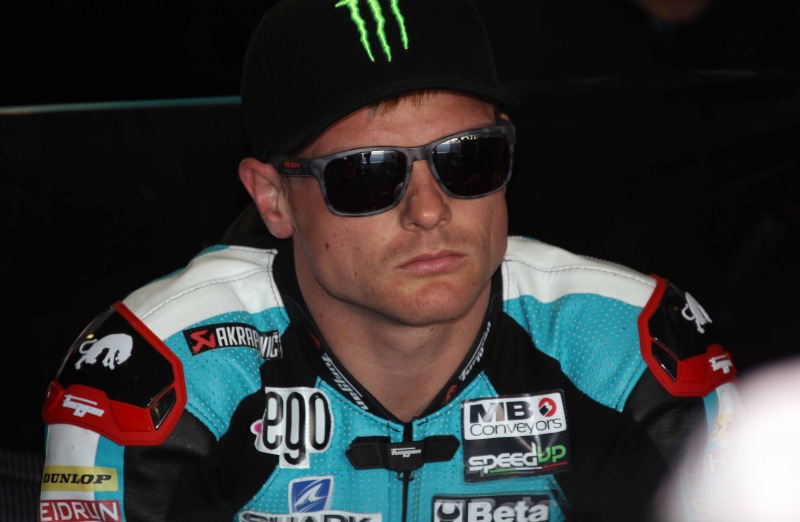 MotoGP: Aprilia zostaje przy Bradlu na sezon 2016, zakontraktowaa Lowesa na sezon 2017