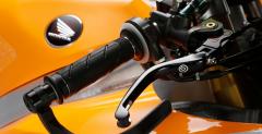 MotoGP: Honda ujawnia nowy motocykl i barwy na sezon 2013. Zobacz zdjcia RC213V