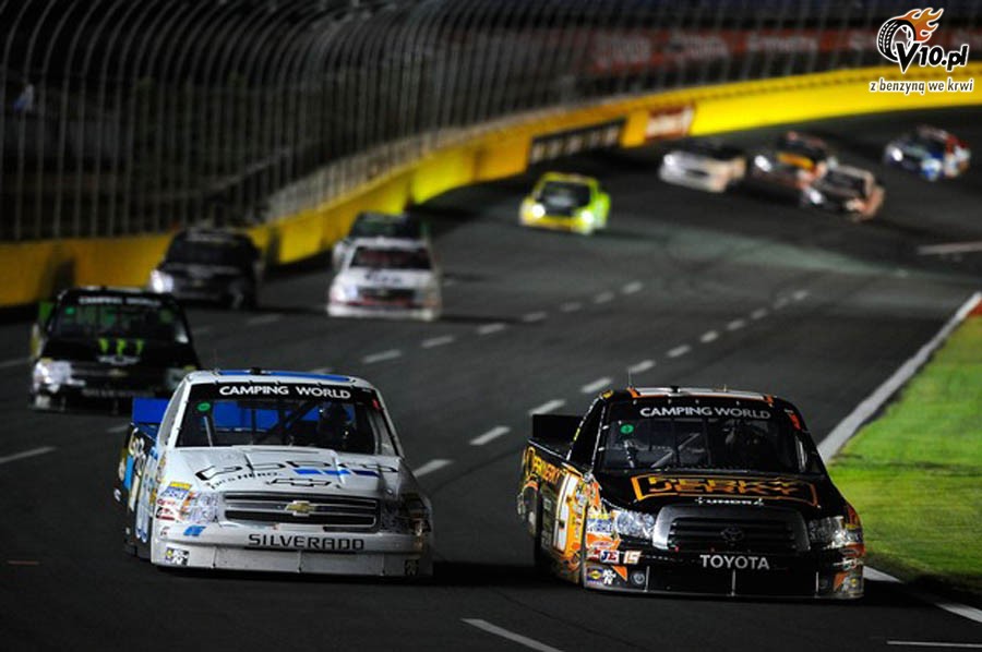 NASCAR: Raikkonen zaliczy poprawny debiut