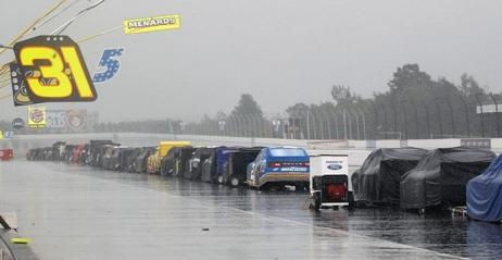 Piorun zabił kibica na wyścigu NASCAR w Pocono