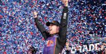 Najwaniejszy wycig NASCAR wygrany o 0,011 sekundy