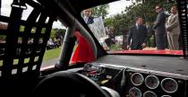 Wz NASCAR zaparkowa pod Biaym Domem. Obama chcia si przejecha
