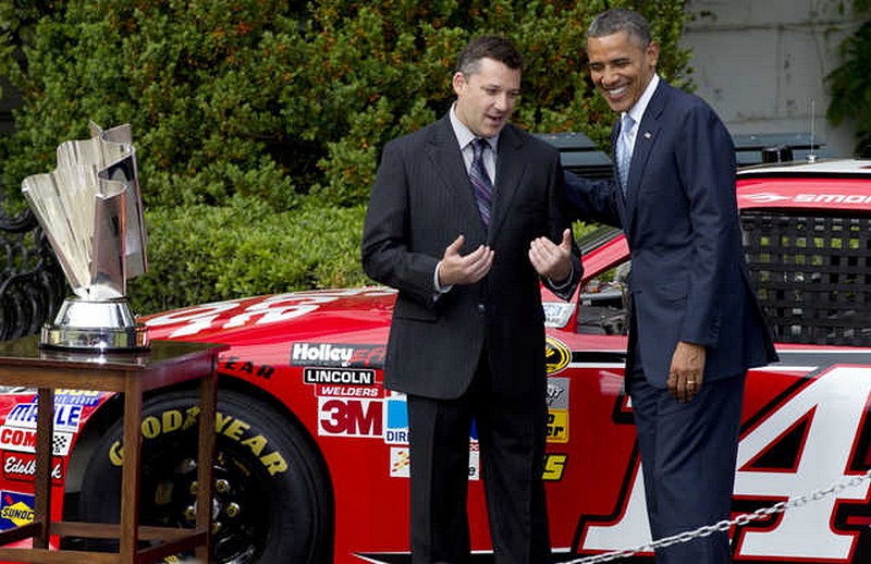 Wz NASCAR zaparkowa pod Biaym Domem. Obama chcia si przejecha