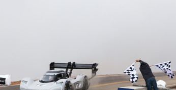 Weekend w motorsporcie: Elektryczny Volkswagen wygrywa Pikes Peak z...
