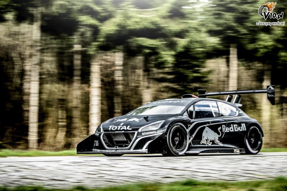 Peugeot 208 T16 dla Sebastiena Loeba na Pikes Peak - specyfikacja techniczna robi wrażenie