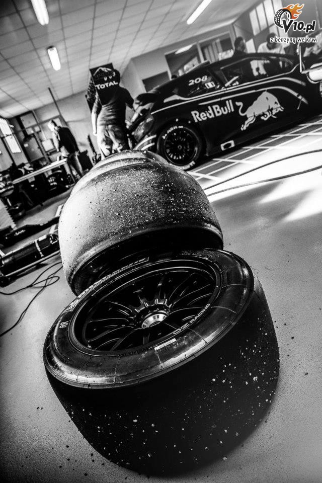 Peugeot 208 T16 Pikes Peak - pierwsza jazda