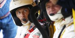Button poprowadzi samochd rallycrossowy