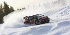 Loeb trenuje rallycross... na niegu