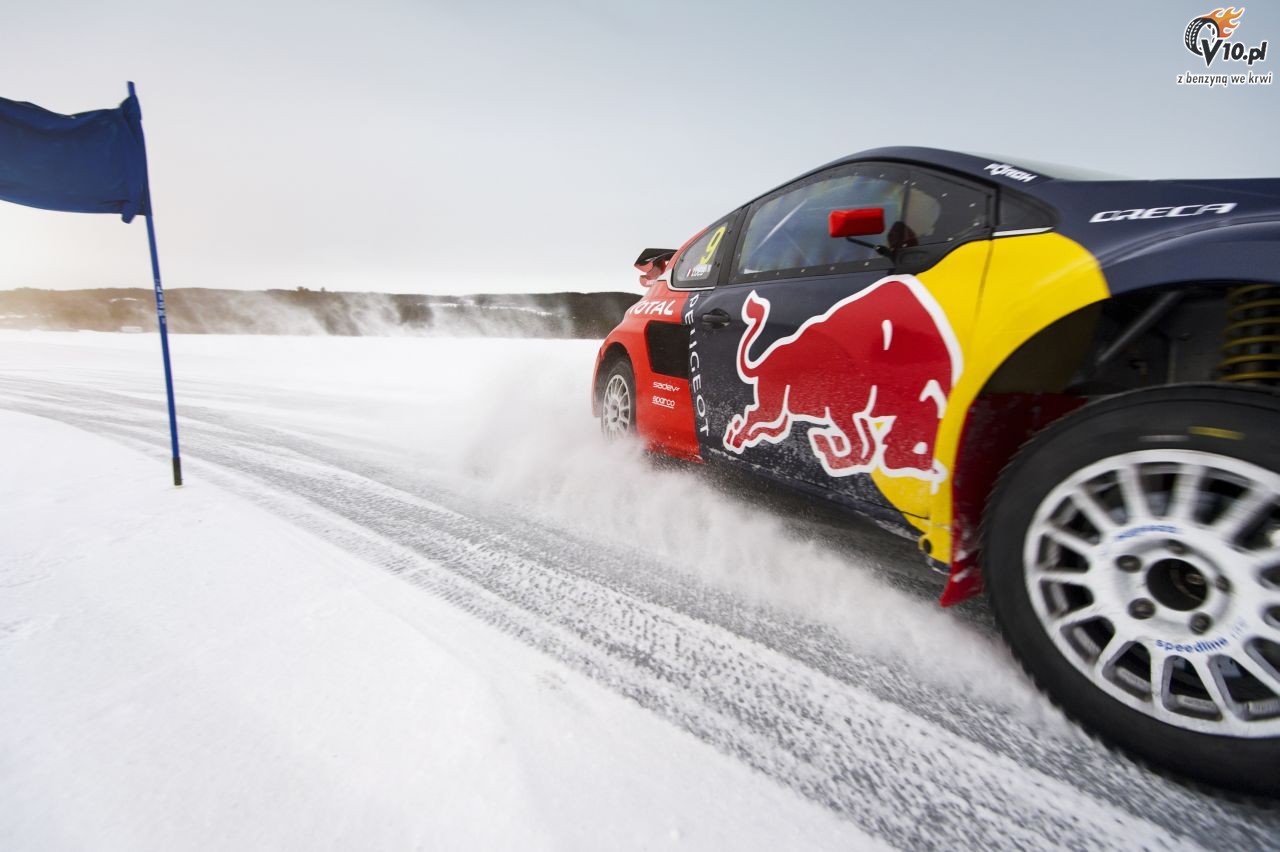 Loeb trenuje rallycross... na niegu