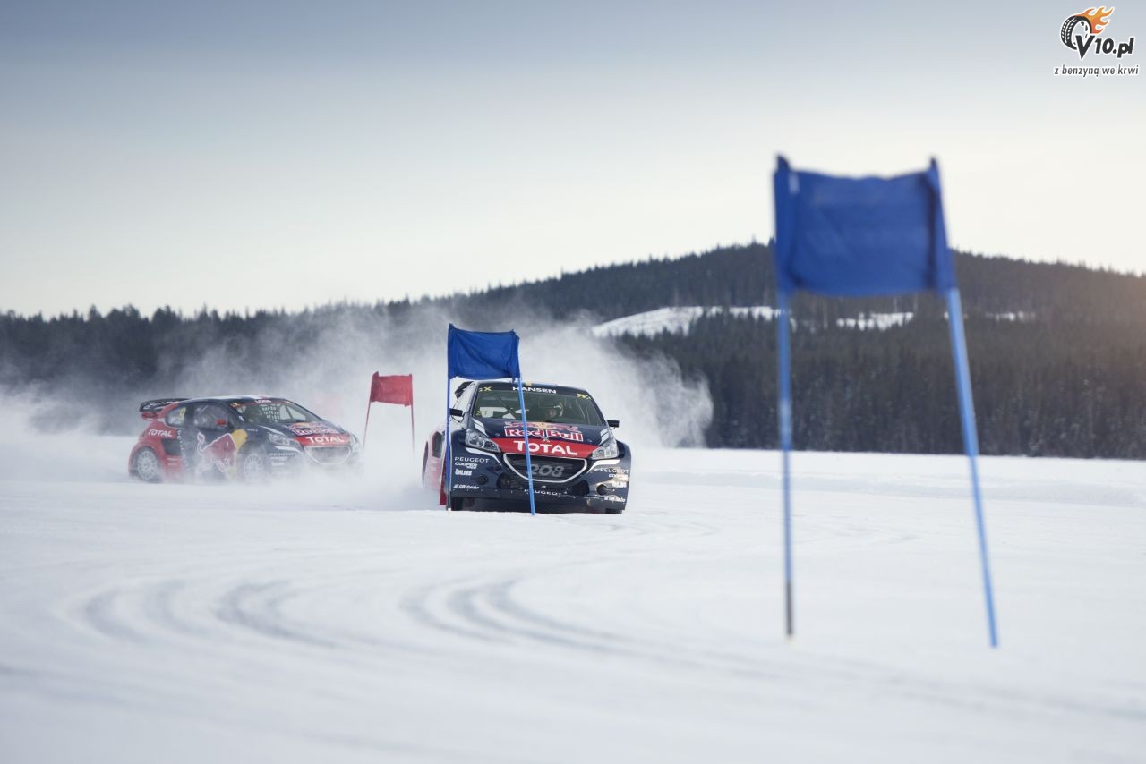 Loeb trenuje rallycross... na niegu