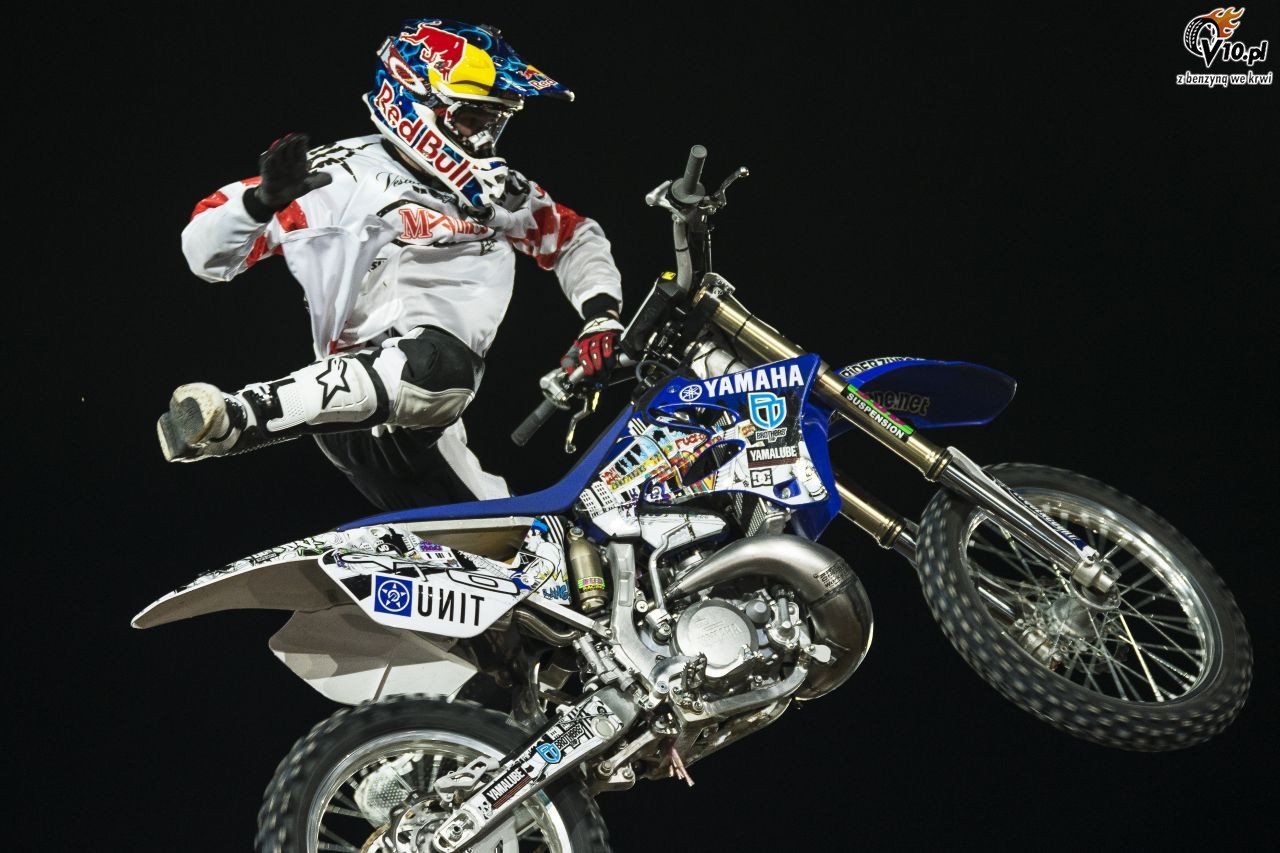 Red Bull X-Fighters - najlepsze akcje sezonu 2013. Zobacz video!