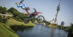 Red Bull X-Fighters na jeziorze!