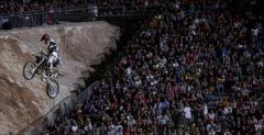 Red Bull X-Fighters: Kolejny triumf Moore'a. Podbi Ateny