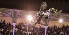 FMX: Sherwood wygra Red Bull X-Fighters wykonujc podwjne salto w ty bez rk