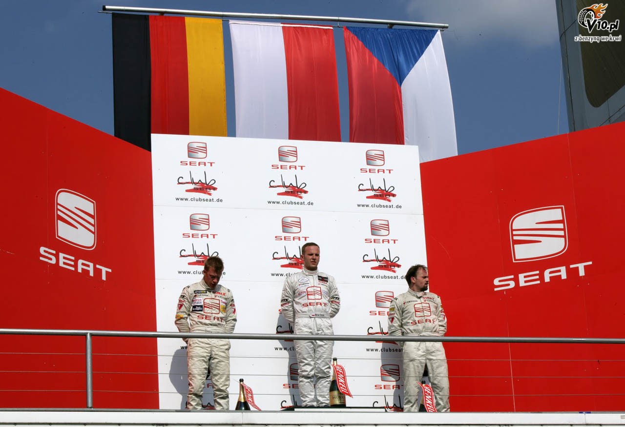 Biało-czerwony Nurburgring! Słomian i Lampel-Czapka wygrali w swoich seriach