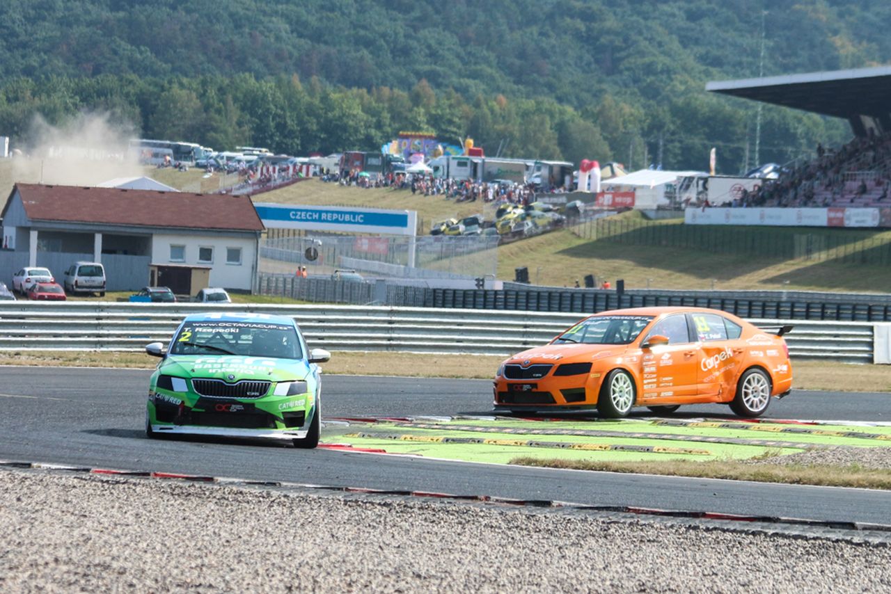 Rzepeccy w Skoda Octavia Cup